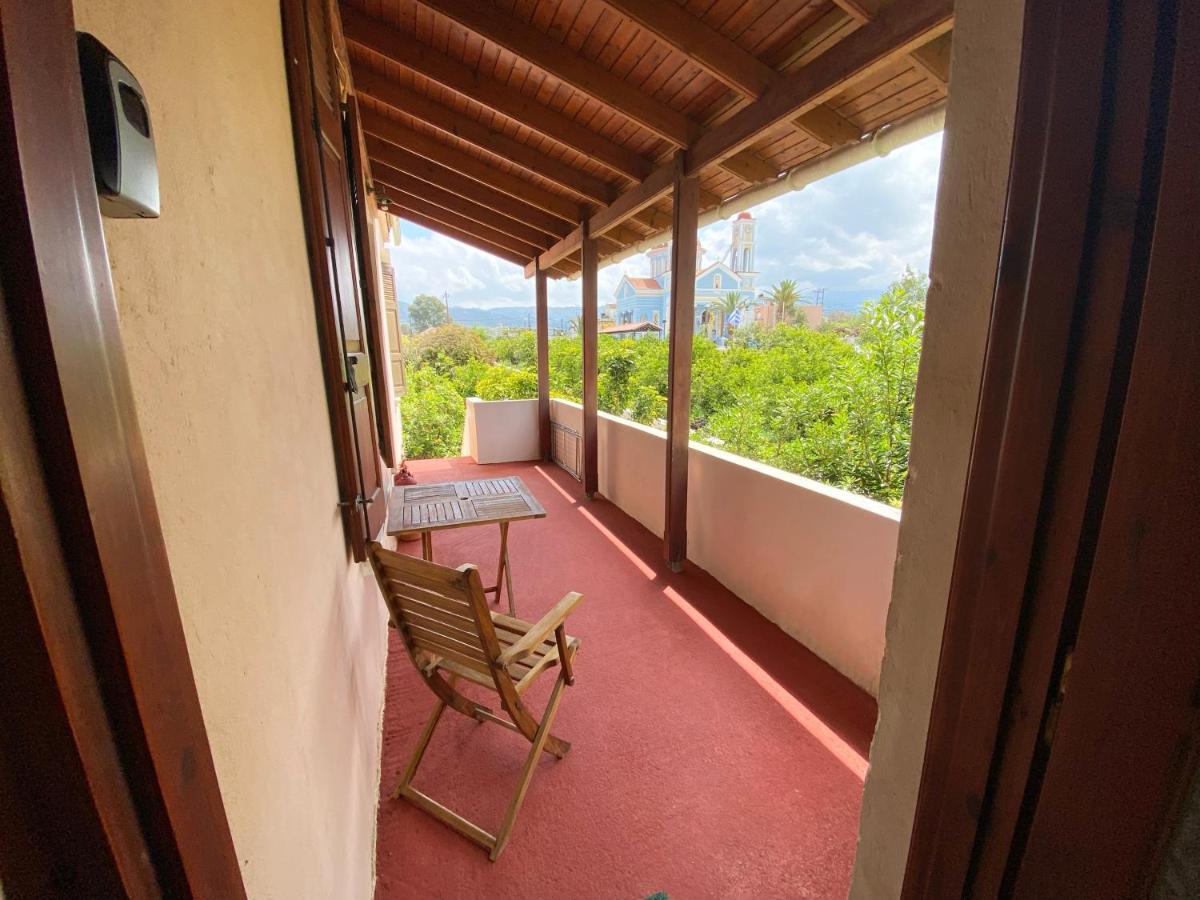 Dusk Apartments With Stunning Mountain View La Canée Extérieur photo